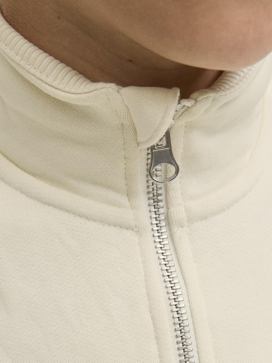 model_shot-detail